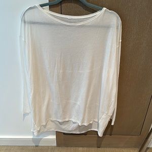 LuLulemon L/S white T-Shirt. Size 12